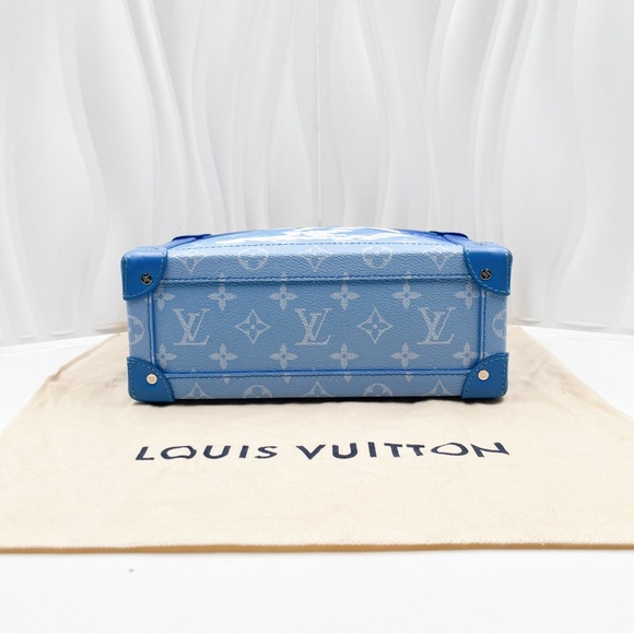 LOUIS VUITTON Soft Trunk Clouds Blue Gradient Monogram Canvas & Leather Trim - Picture 7 of 16